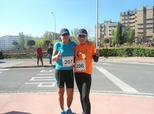Auxiliadora y María Perez